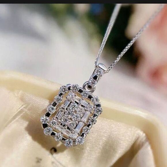 The Empire 2.0 Necklace in 925 and cz - Picture 10 of 12